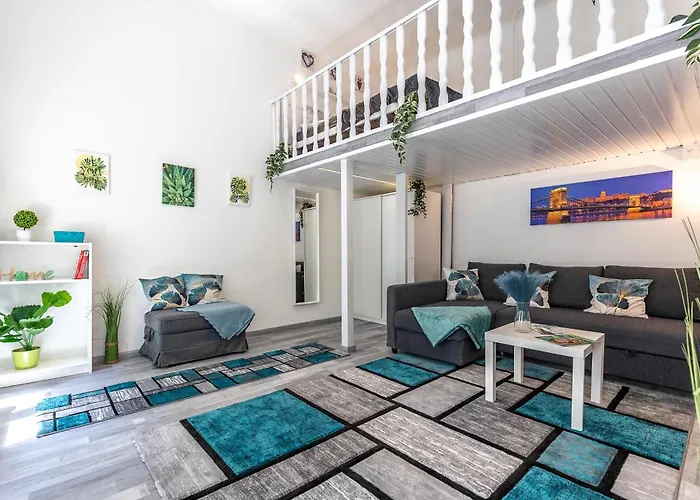 Corvin City Centre Apartment